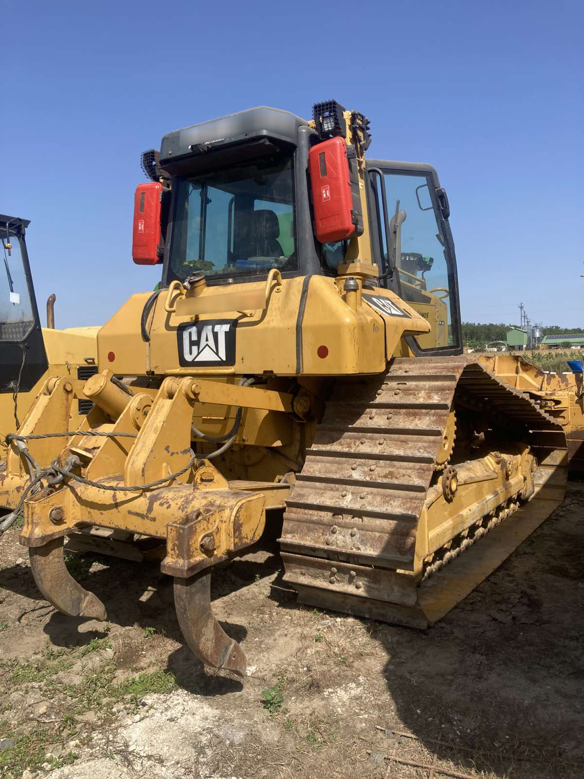 nehezgep-cat-d6n-lgp-3-web02