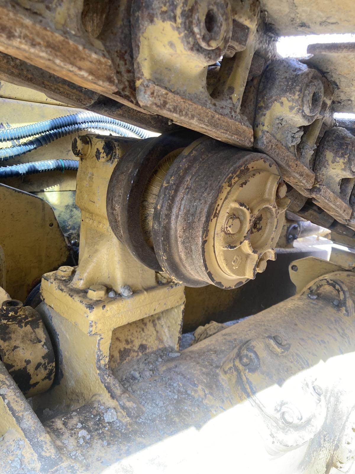 nehezgep-cat-d6n-lgp-3-web04