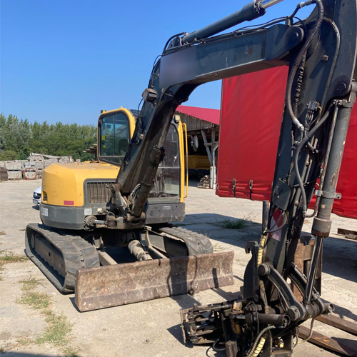 nehezgep-volvo-ecr88-web01