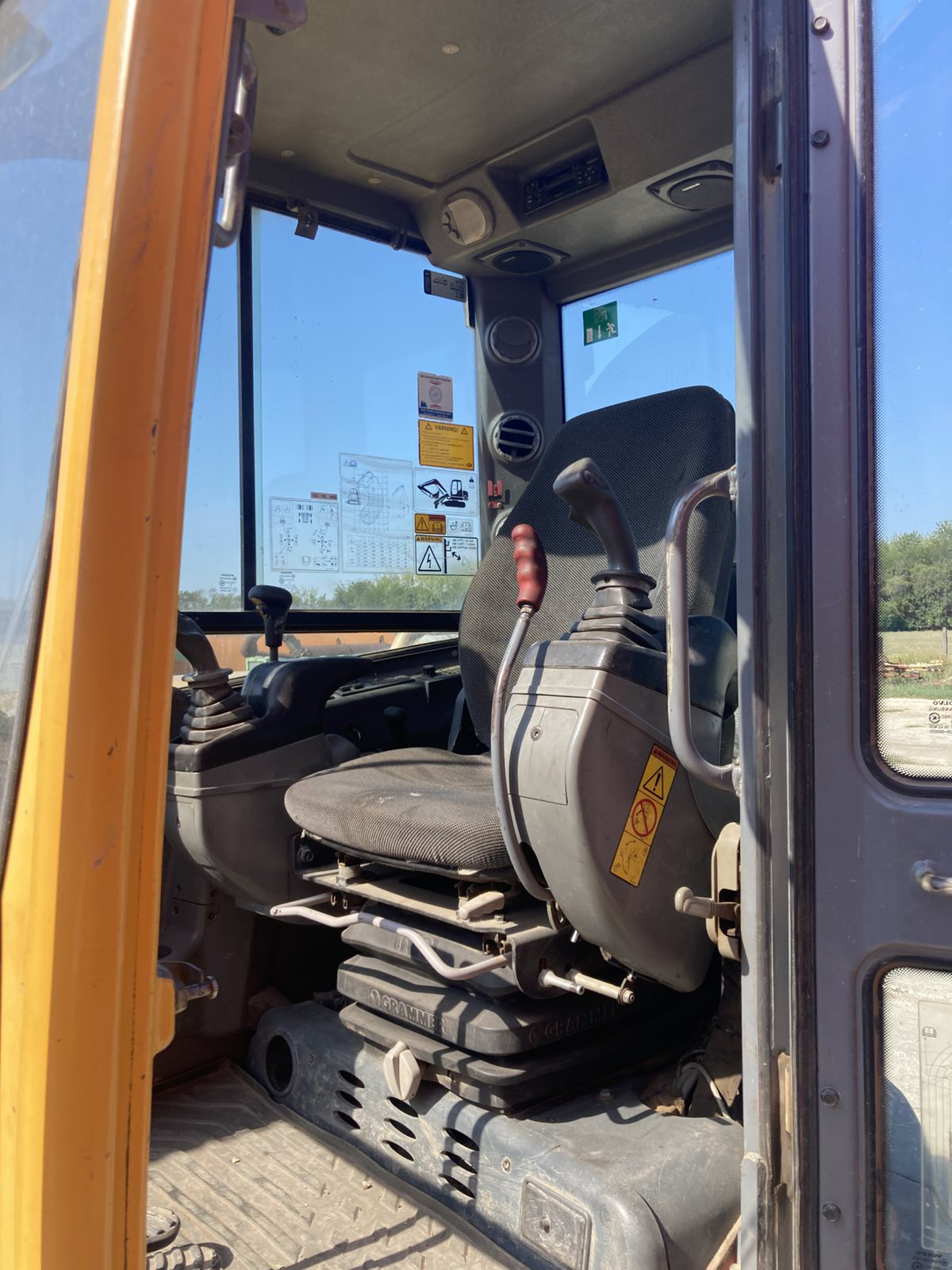 nehezgep-volvo-ecr88-web05