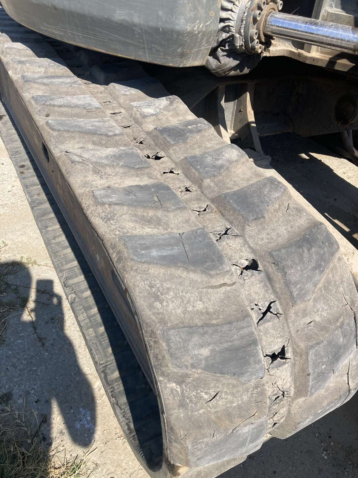 nehezgep-volvo-ecr88-web07