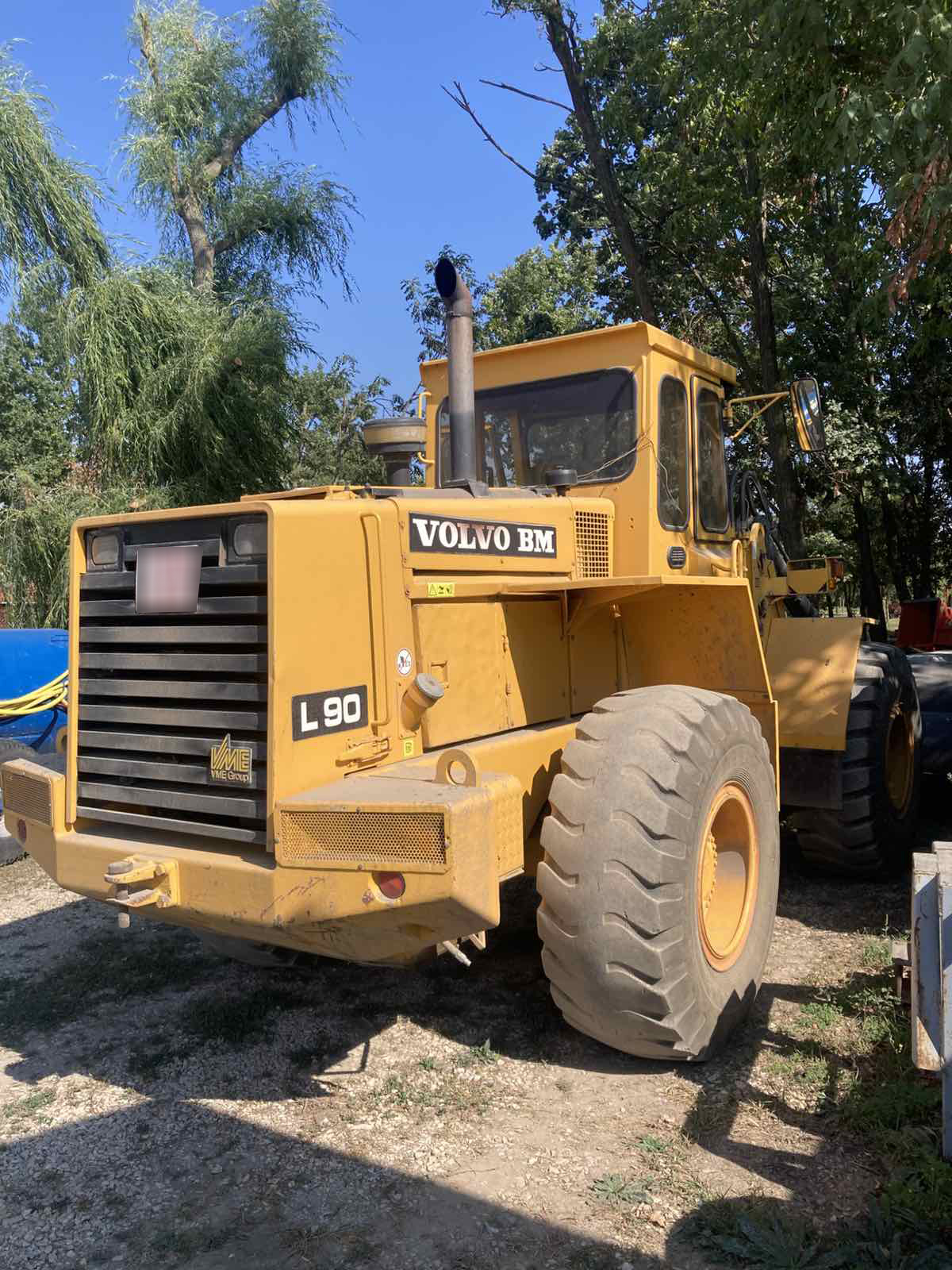 nehezgep-volvo-l90-web03