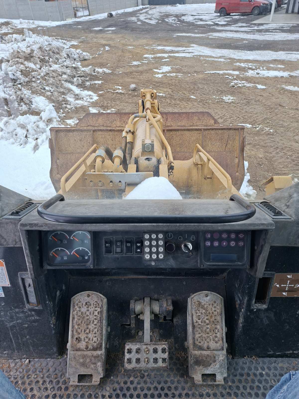 nehezgep-caterpillar-963c-web05