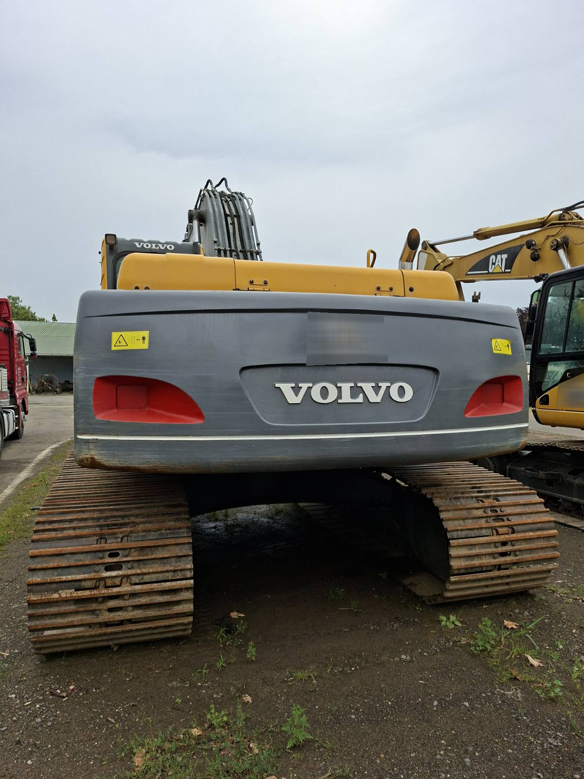 nehezgep-volvo-ec290blc-02