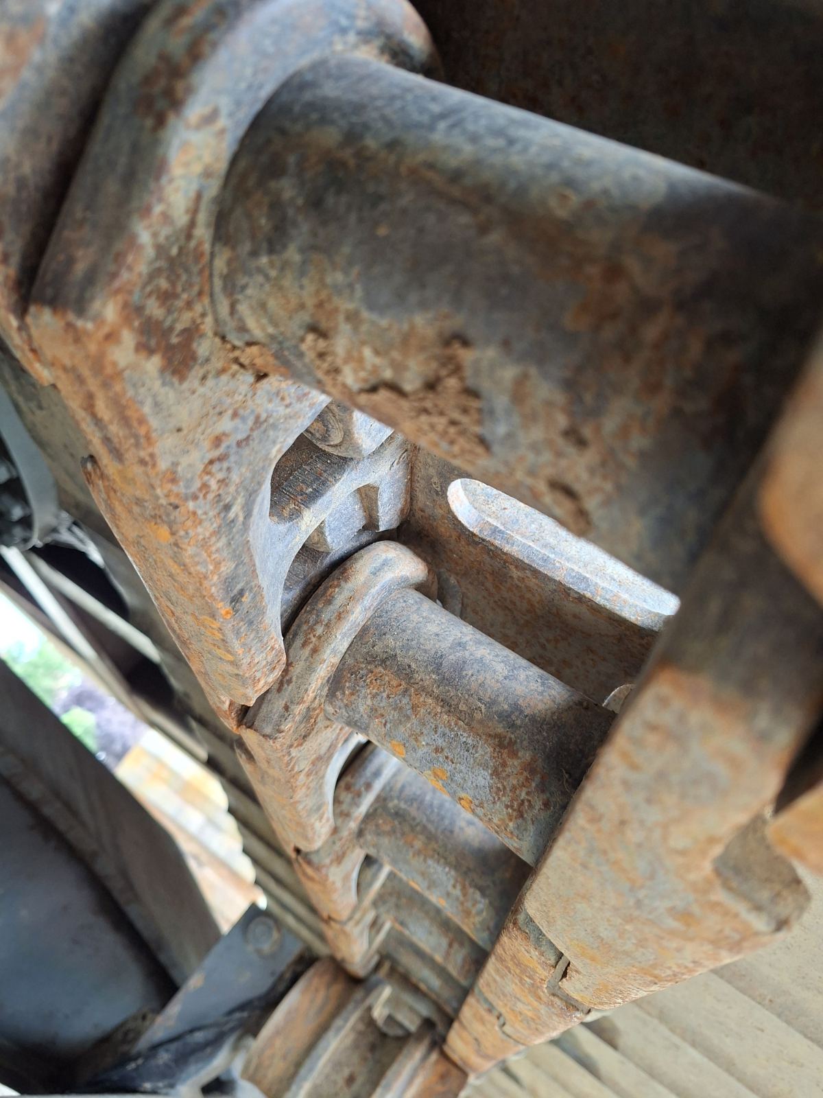 nehezgep-volvo-ec290blc-10